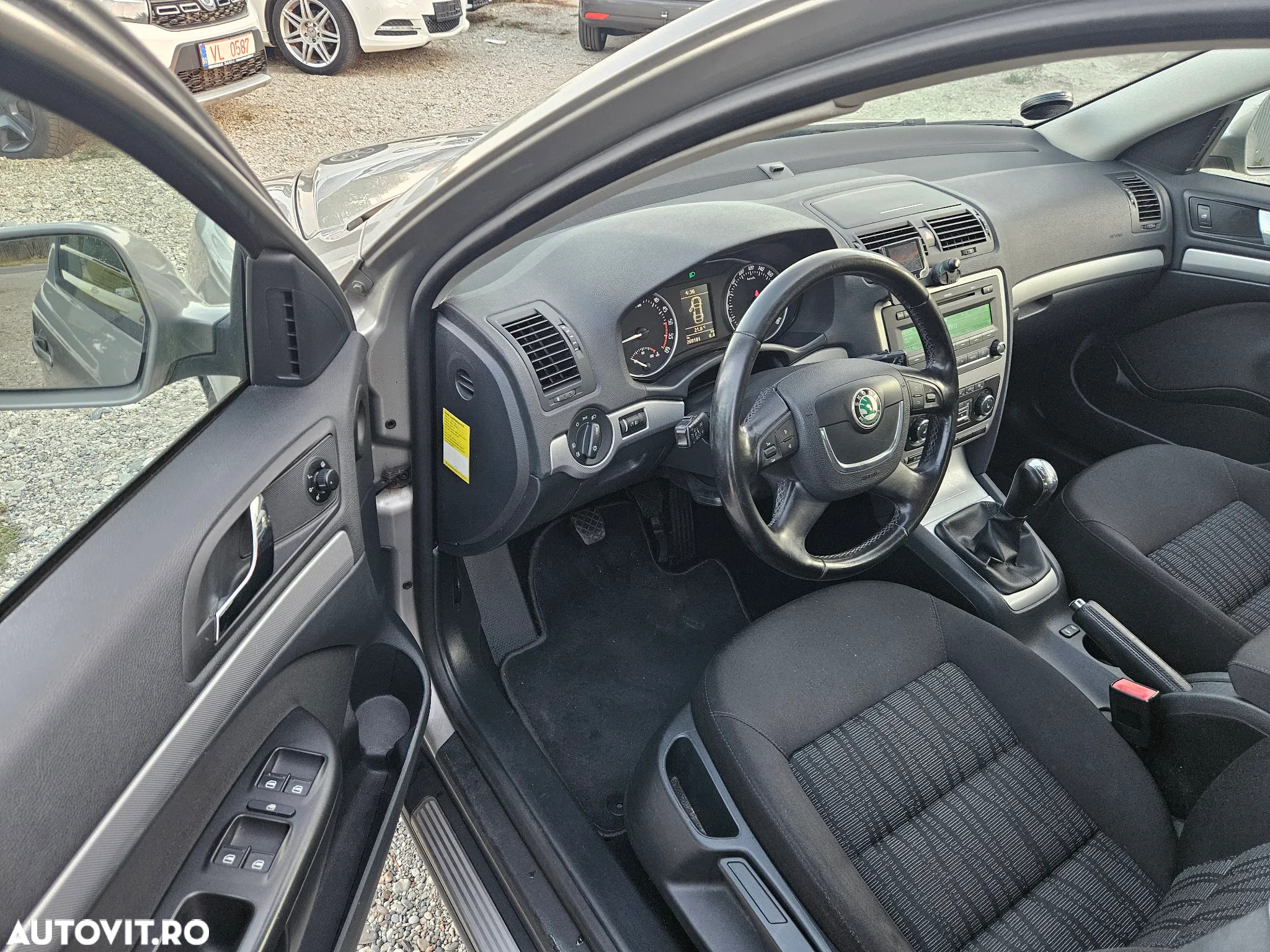 Skoda Octavia Combi 2.0 TDI Elegance - 6