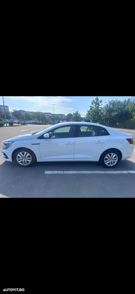 Renault Megane TCe 140 GPF Life - 4
