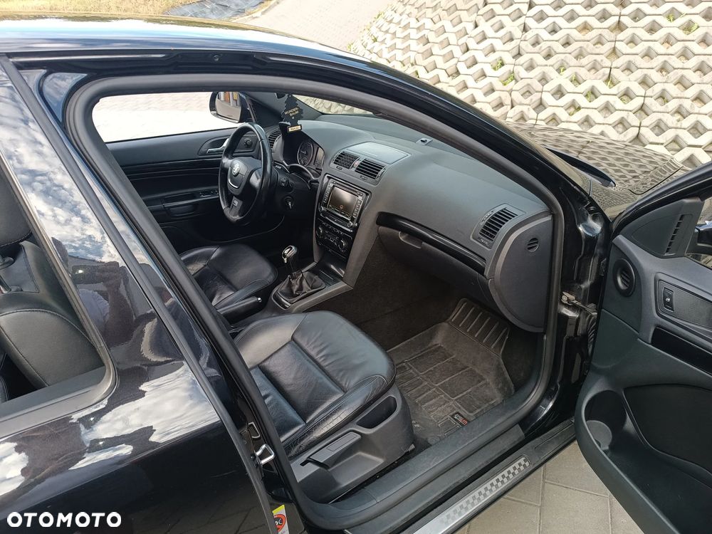 Skoda Octavia 2.0 TDI DPF RS - 6