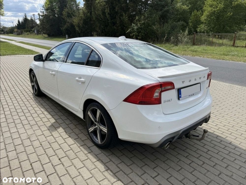 Volvo S60 D2 Drive-E R-Design Momentum - 4