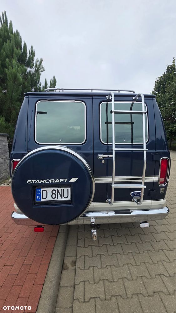 Ford Econoline - 14