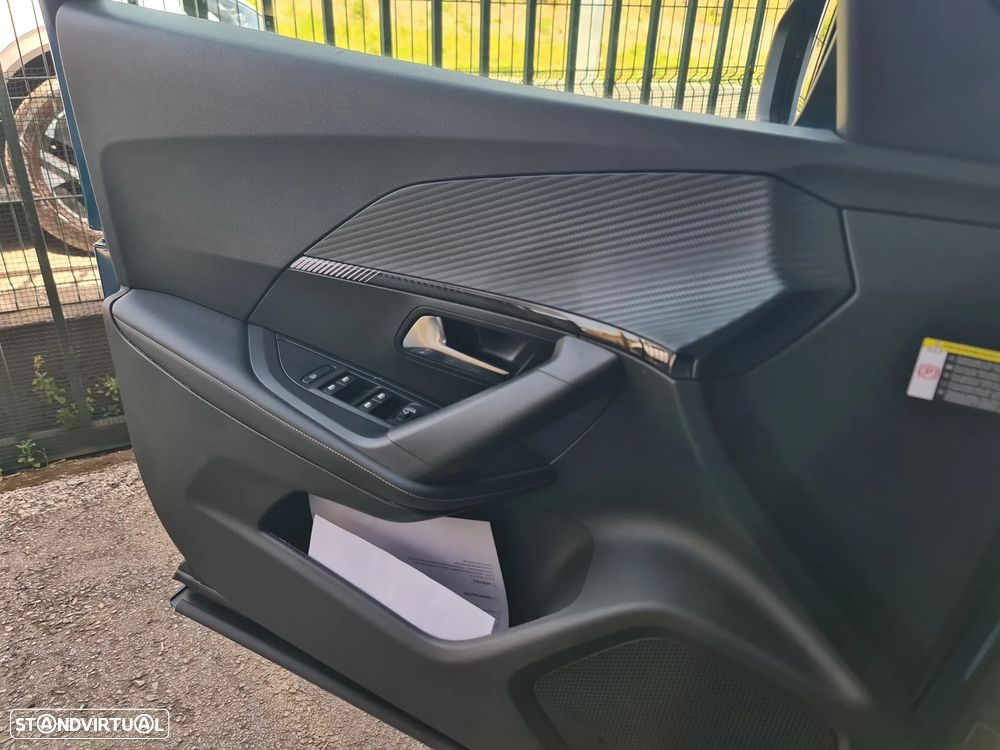 Peugeot 2008 1.2 PureTech Allure Pack - 14