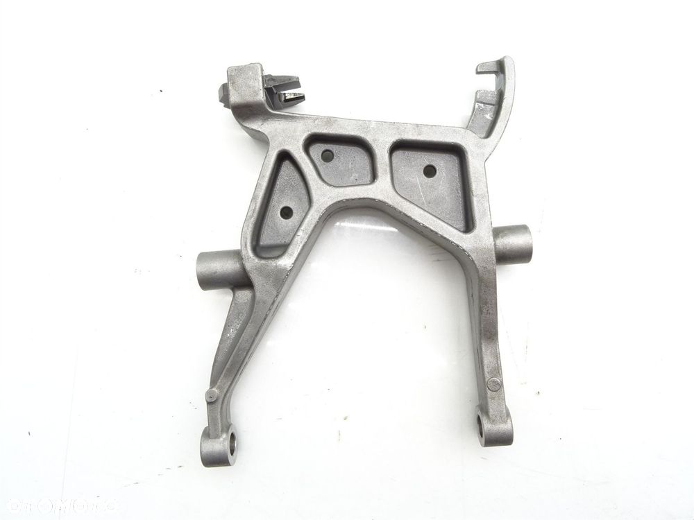 Wybierak widełko jarzmo zmiany biwegów gs6x-45dz 1089206058 bmw x3 f25 - 2
