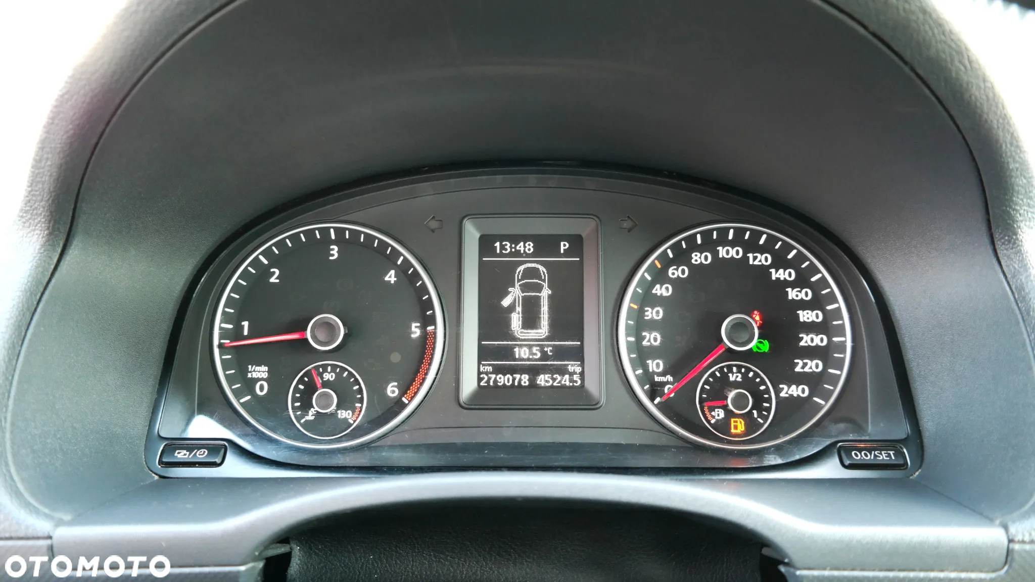 Volkswagen Caddy 2.0 TDI Comfortline DSG - 9