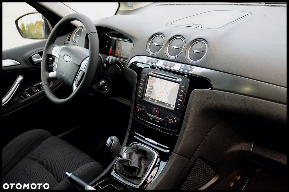 Ford S-Max 2.0 TDCi DPF Titanium X - 28