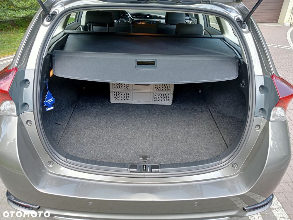 Toyota Auris Hybrid 135 Premium - 8