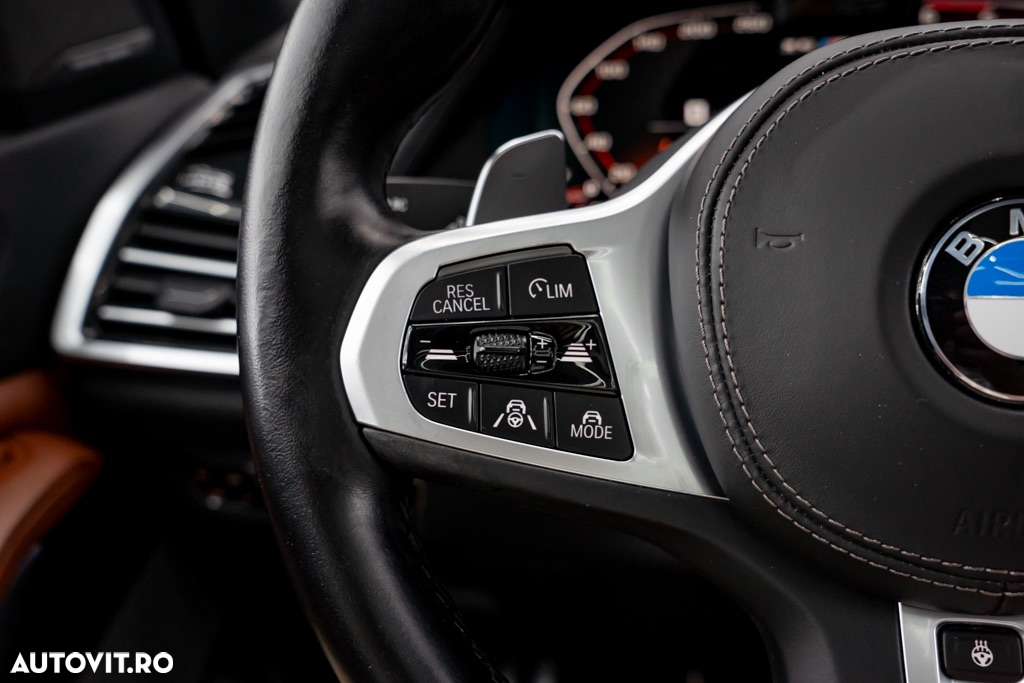 BMW X5 M M50d - 32