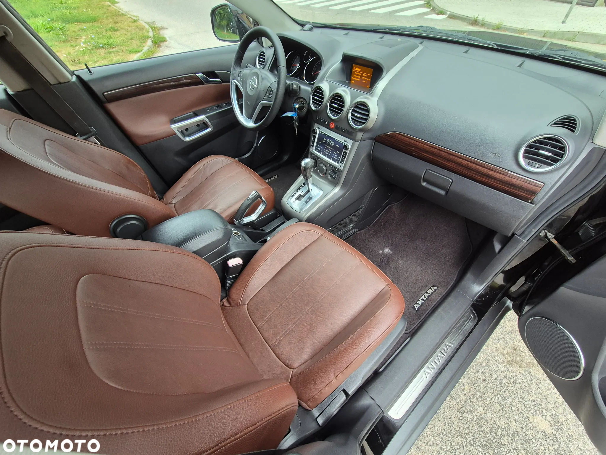 Opel Antara 3.2 V6 4x4 Cosmo - 28