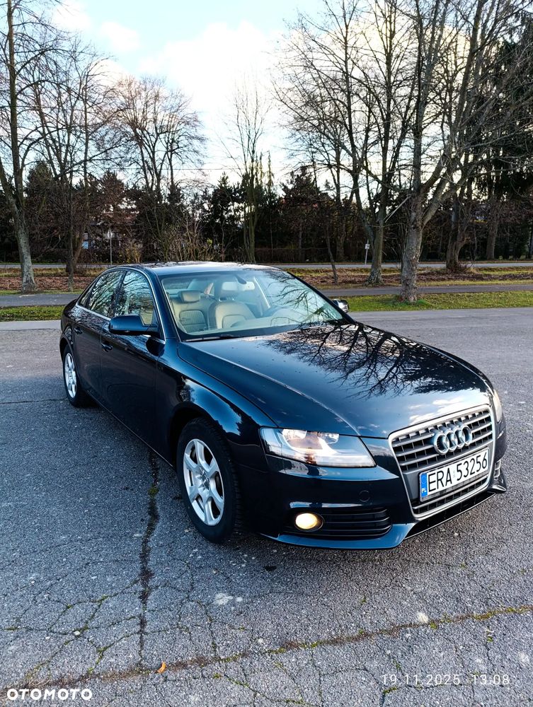 Audi A4 Limousine - 3