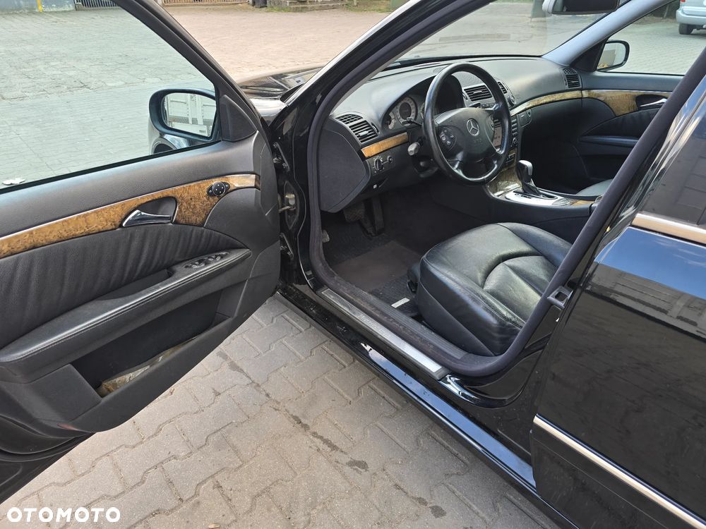 Mercedes-Benz Klasa E 320 CDI T Avantgarde - 9