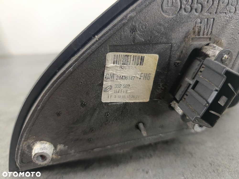 LUSTERKO PRAWE OPEL VECTRA C FL 24436147 Z168 - 7