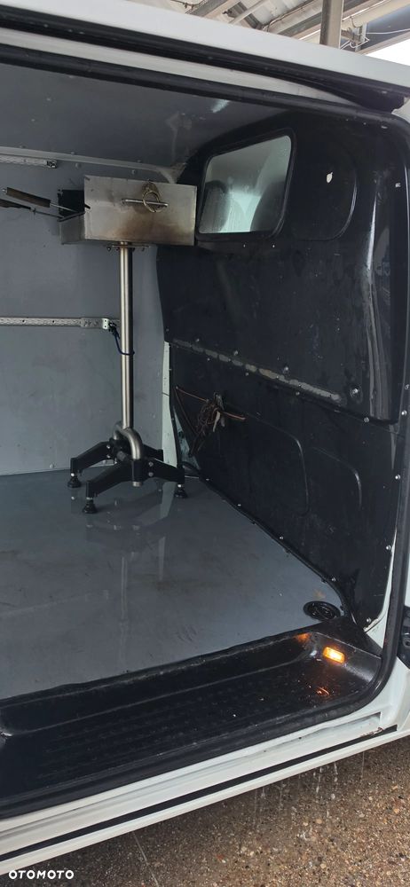 Volkswagen Transporter - 7