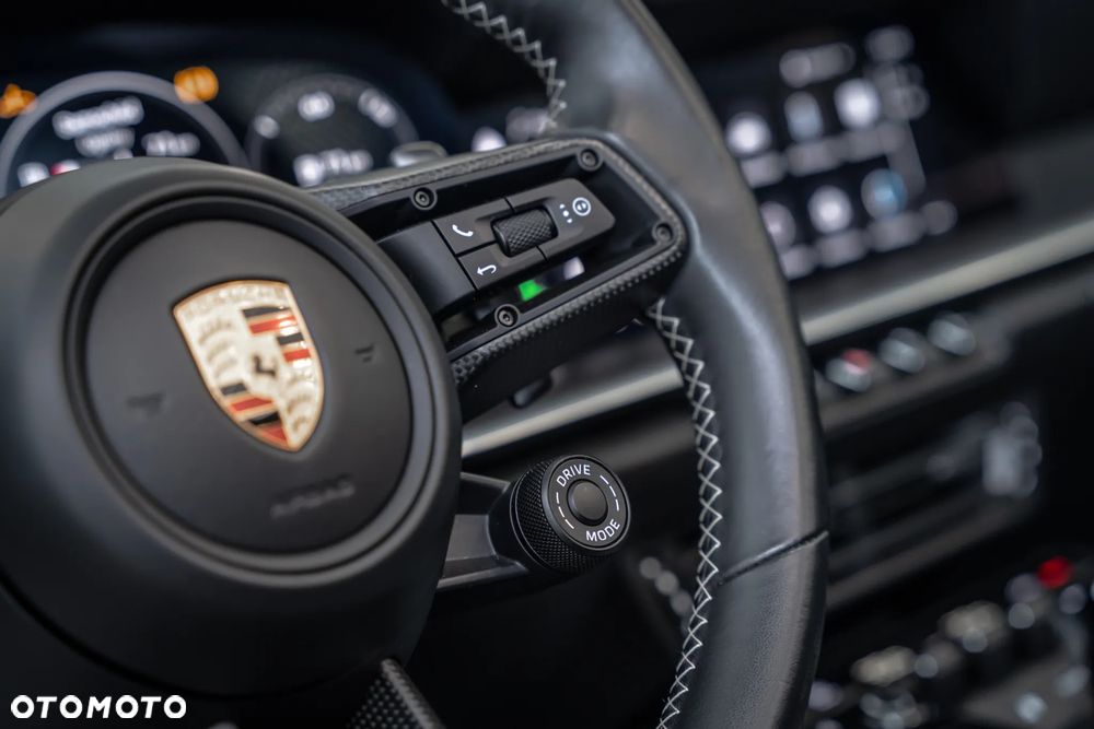 Porsche 911 Turbo S - 30
