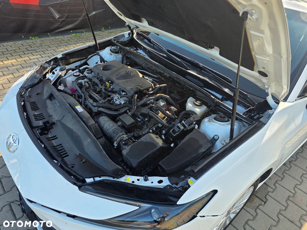 Toyota Camry 2.5 Hybrid Dynamic Force Comfort e-CVT - 18