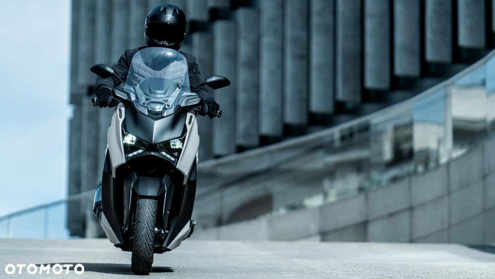 Yamaha X-max - 5