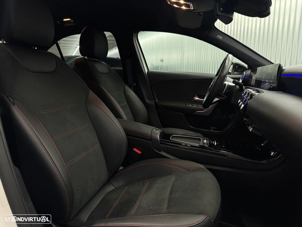 Mercedes-Benz A 200 Limousine 7G-DCT AMG Line - 24