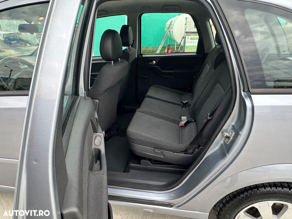 Opel Meriva 1.6i Essentia Easytronic - 10