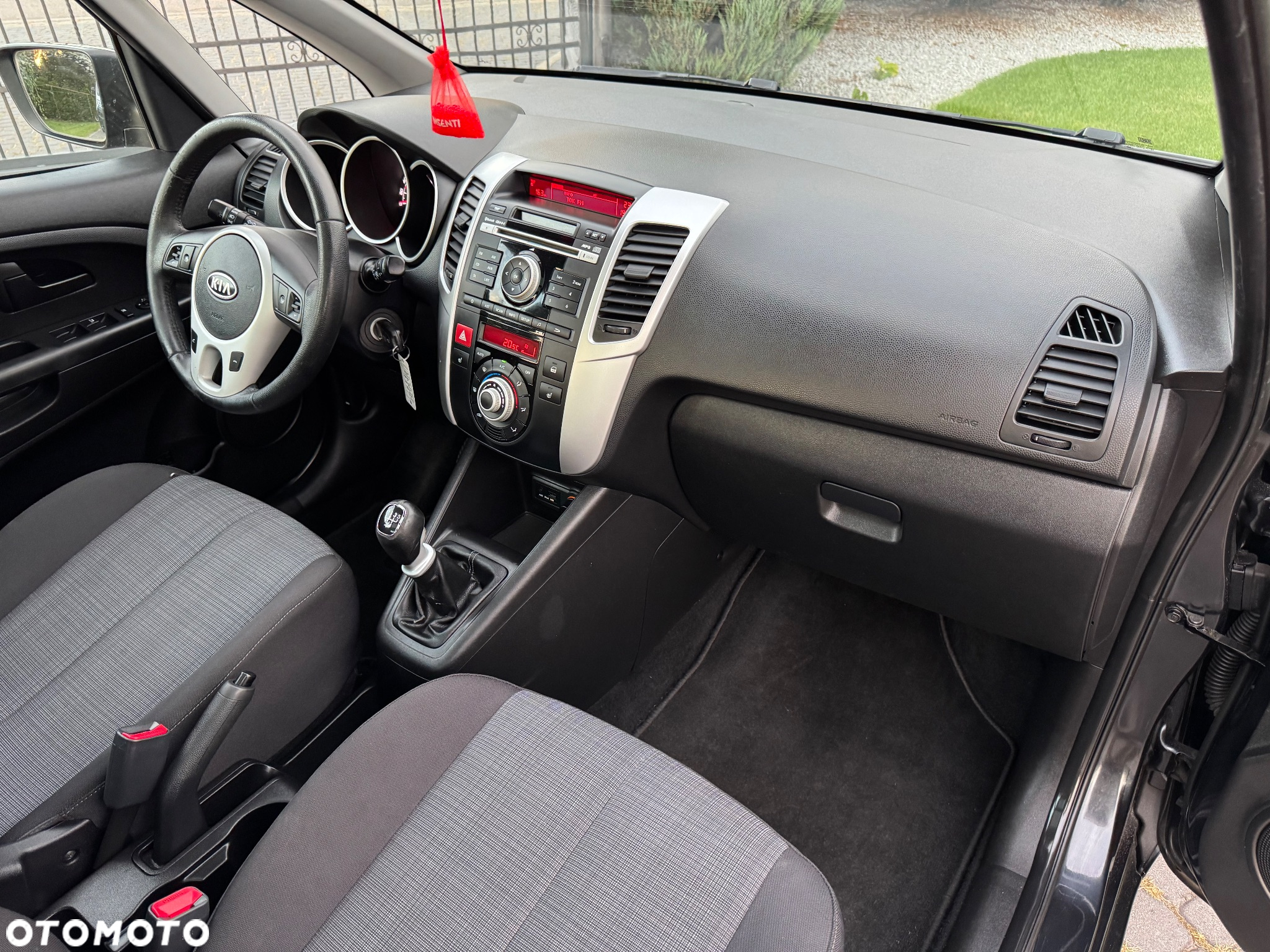 Kia Venga 1.6 CVVT Black Collection - 15