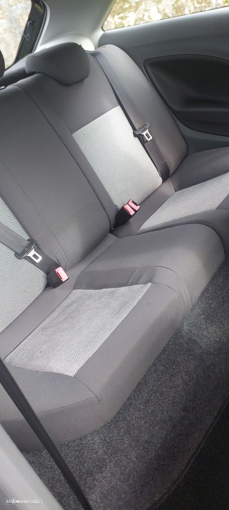 SEAT Ibiza 1.6 TDI Sport DPF - 24