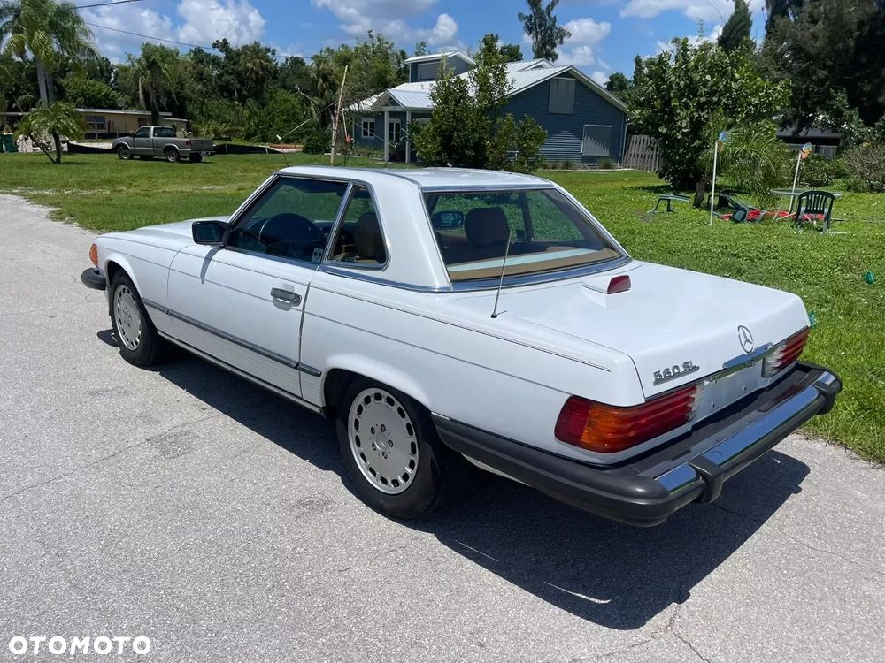 Mercedes-Benz SL - 22