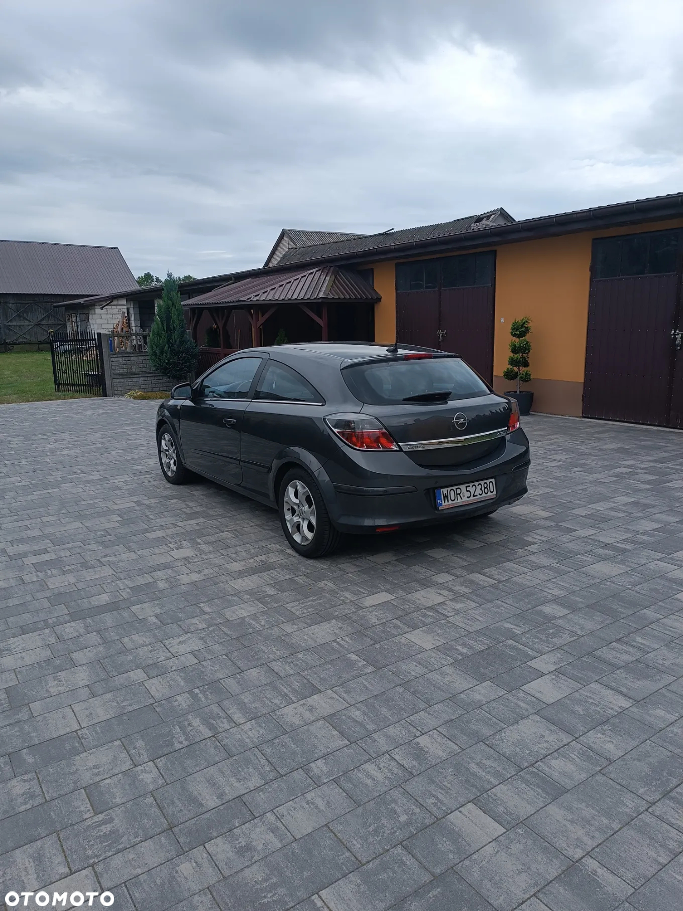 Opel Astra GTC 1.9 CDTI Cosmo - 6