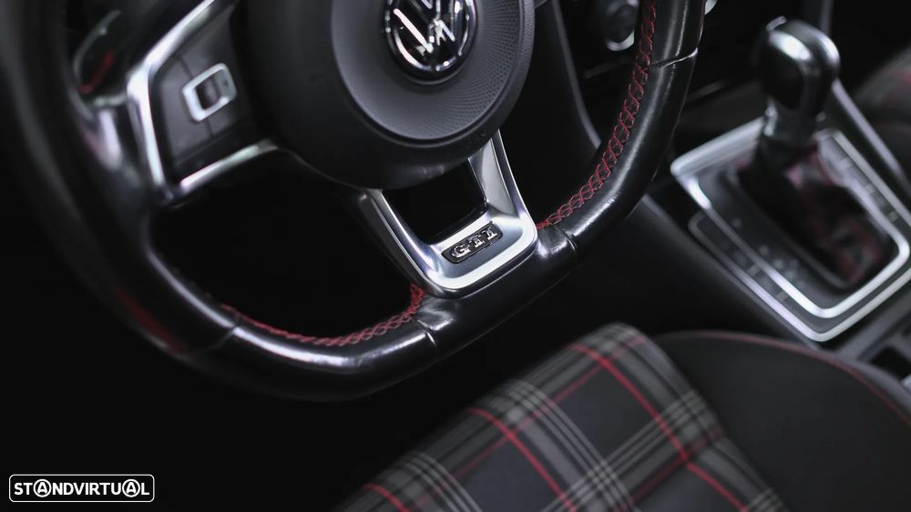 VW Golf GTI 2.0 TSI OPF DSG Performance - 51