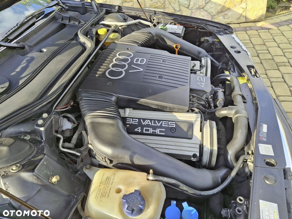 Audi V8 4.2 - 37