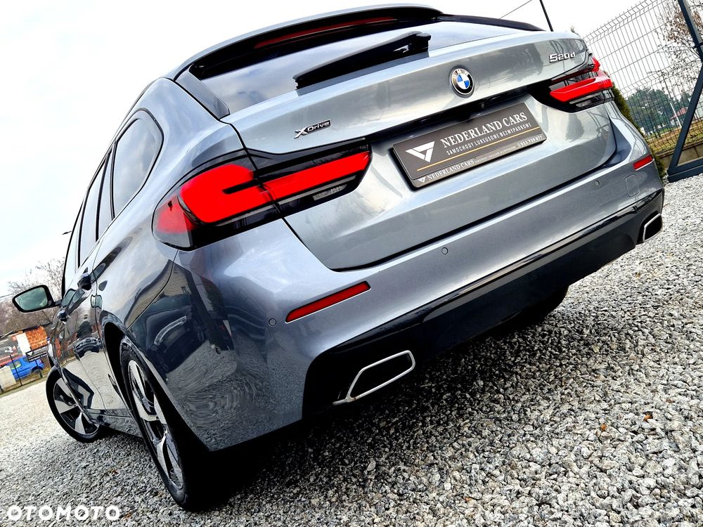 BMW Seria 5 520d xDrive Sport Line - 7