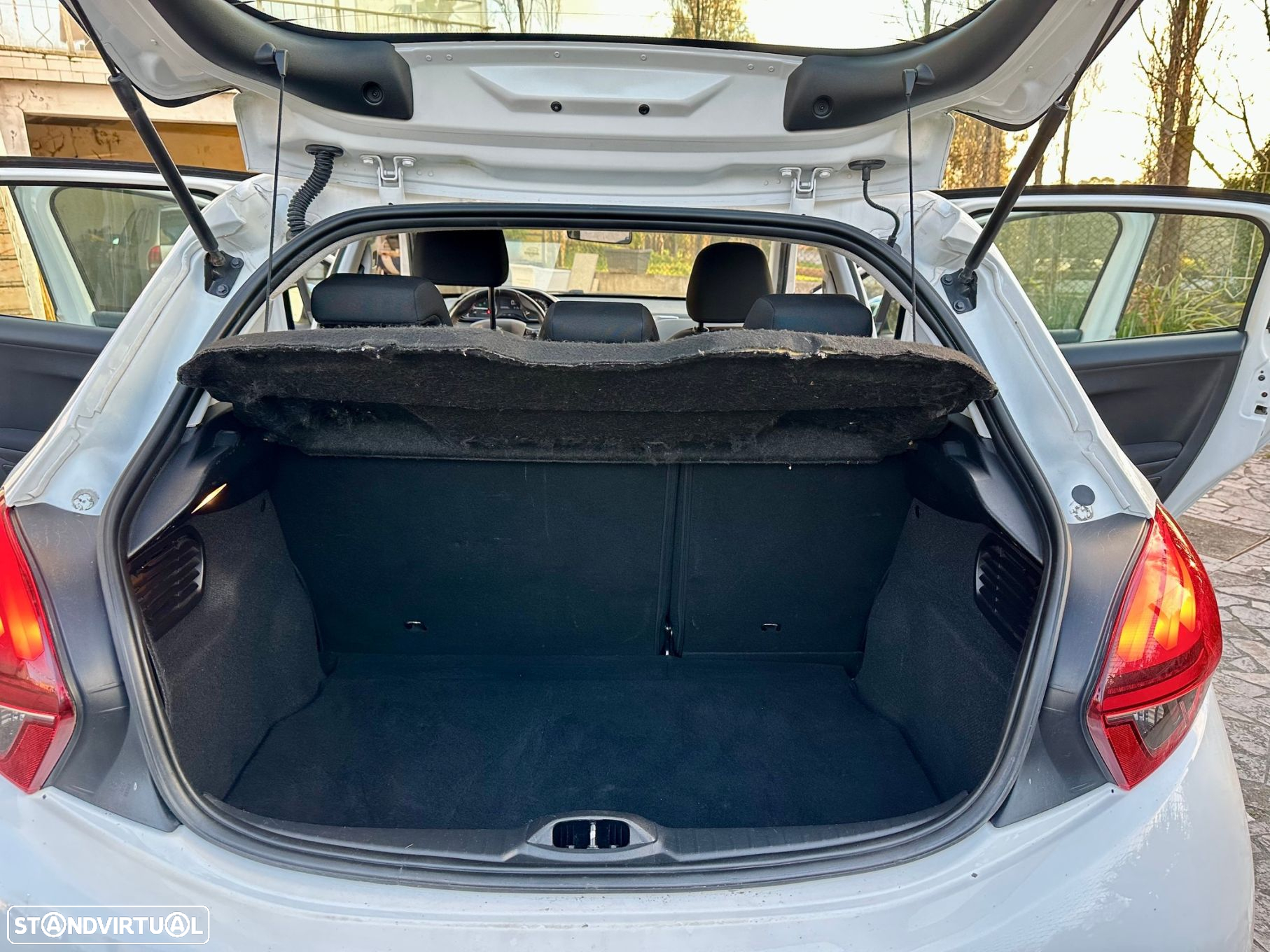 Peugeot 208 1.0 VTi Active - 8