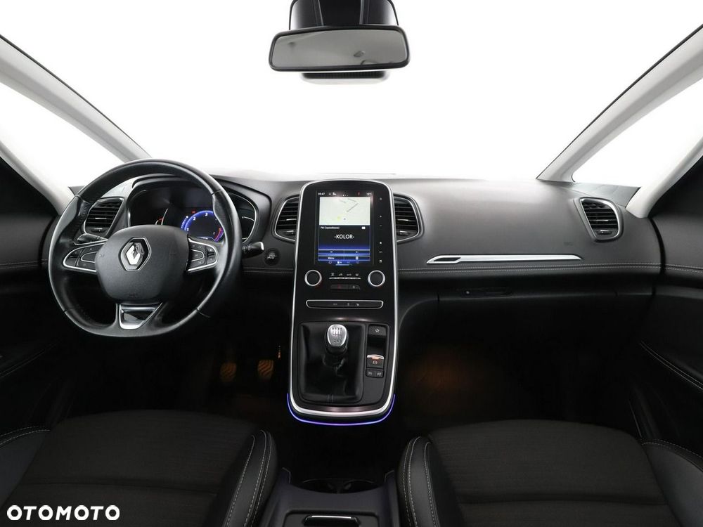 Renault Grand Scenic - 16