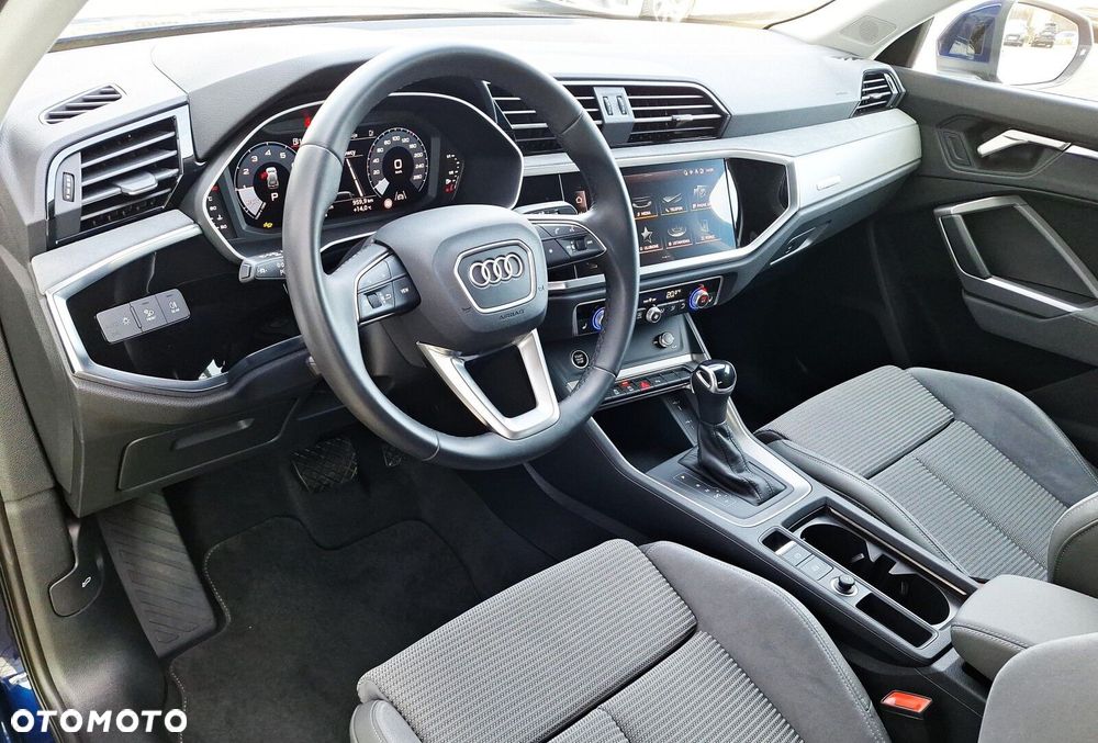 Audi Q3 - 11