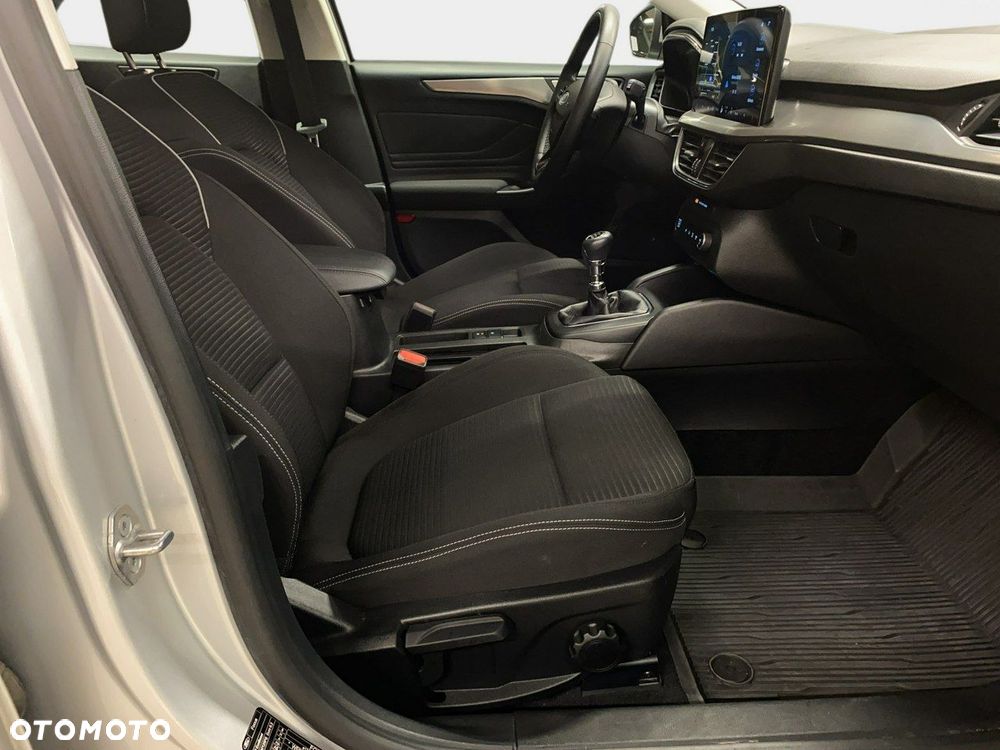 Ford Focus - 13