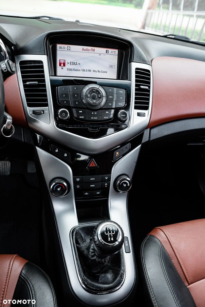 Chevrolet Cruze - 26