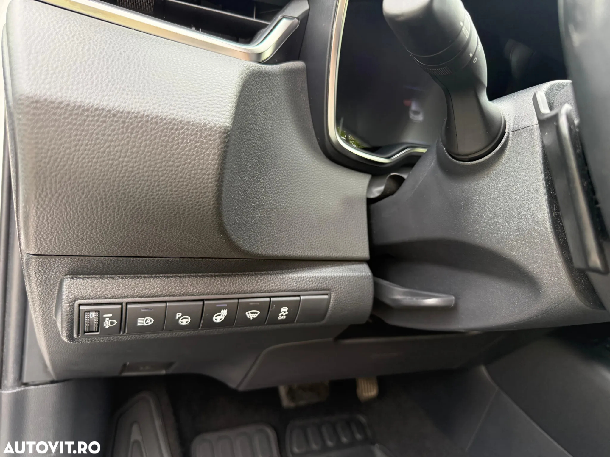 Toyota Corolla 2.0 HSD Exclusive Plus GR Sport Bi-Tone - 10