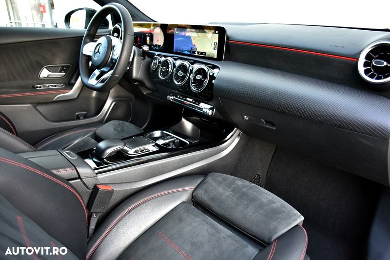 Mercedes-Benz A 200 7G-DCT AMG Line - 21