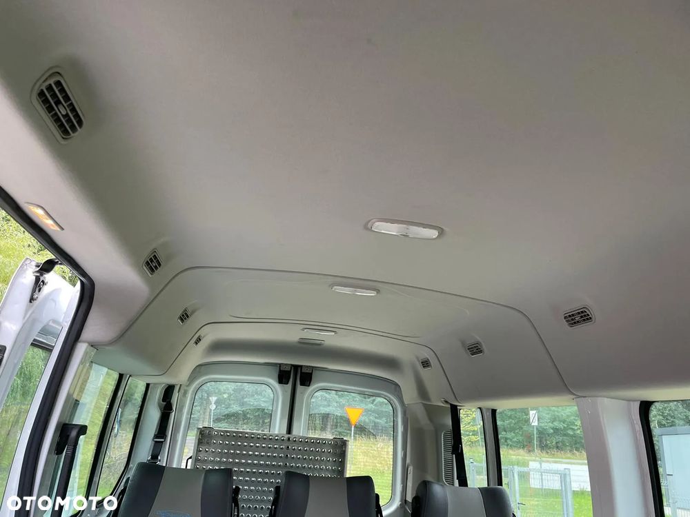 Ford Transit - 23