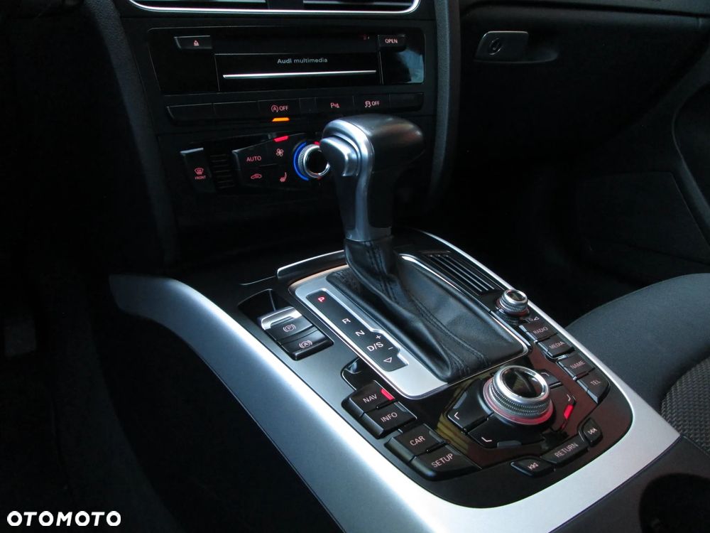Audi A4 Allroad (clean diesel) 2.0 TDI DPF S tron - 13