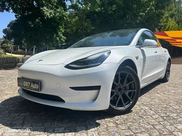 Tesla Model 3 Standard Range Plus RWD - 1