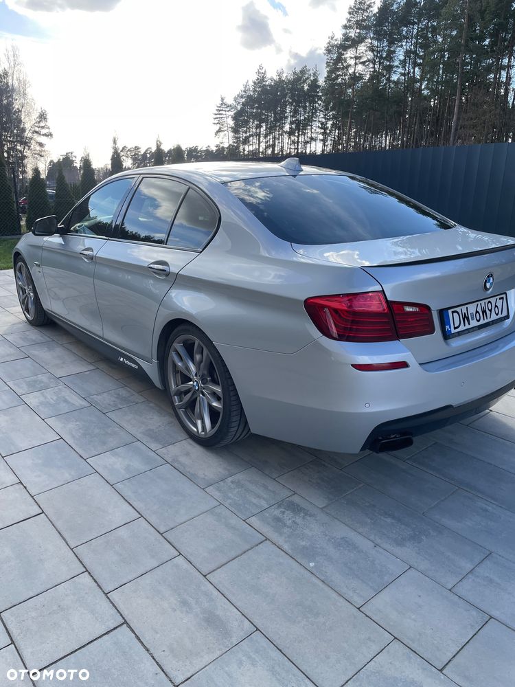 BMW Seria 5 M550d xDrive - 4