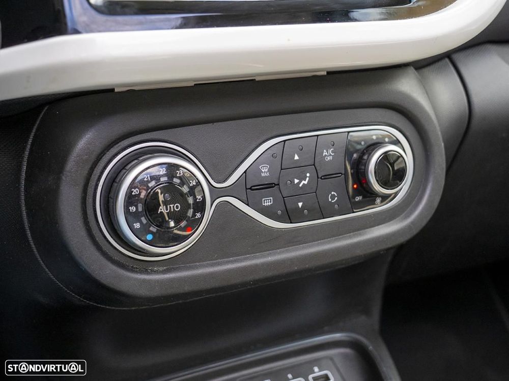 Renault Twingo Z.E. 22 Intens - 35