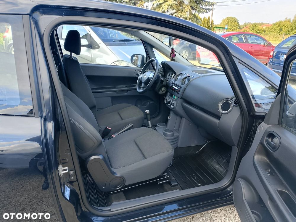 Mitsubishi Colt - 8