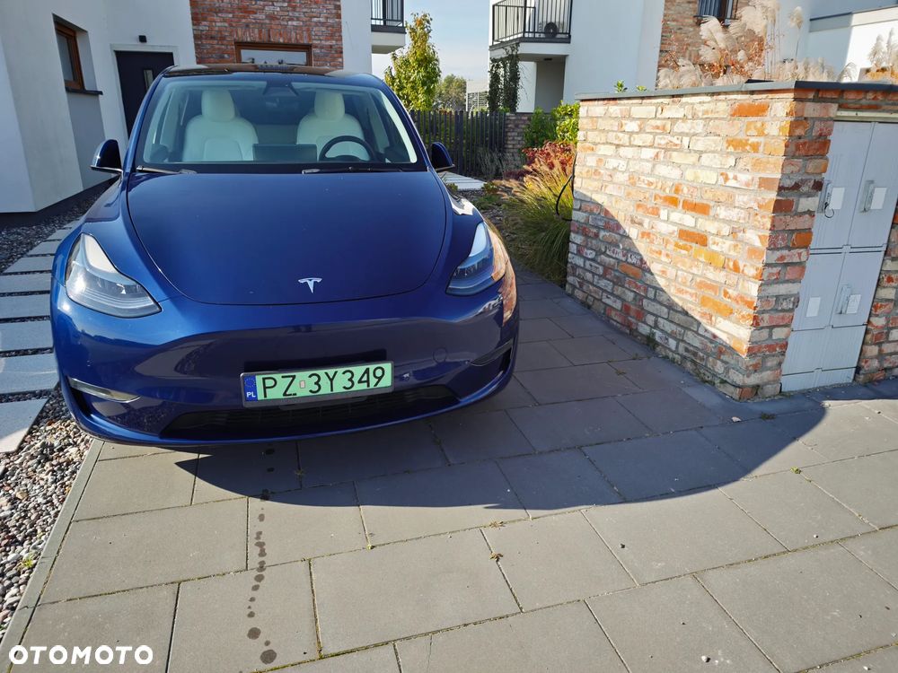 Tesla Model Y 2022 photo 2