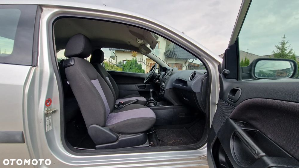Ford Fiesta 1.3 - 7