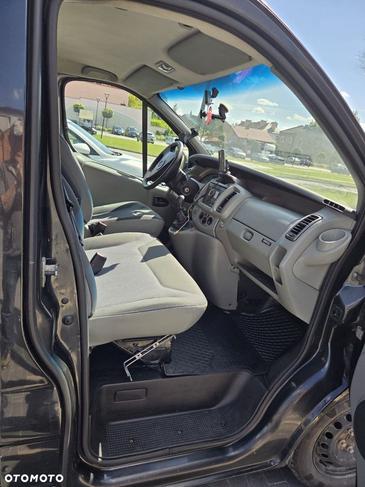 Opel Vivaro L2H1 2.9t - 8