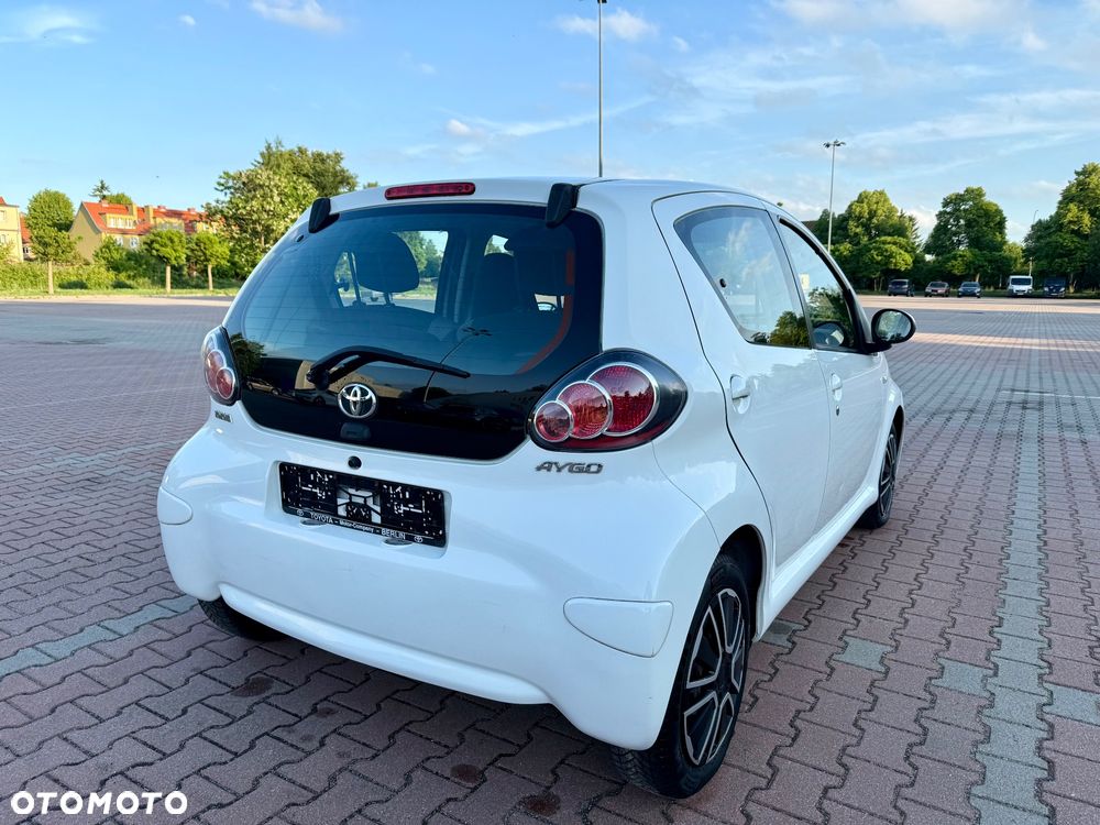 Toyota Aygo 1.0 VVT-i Sol EU5 MM - 7