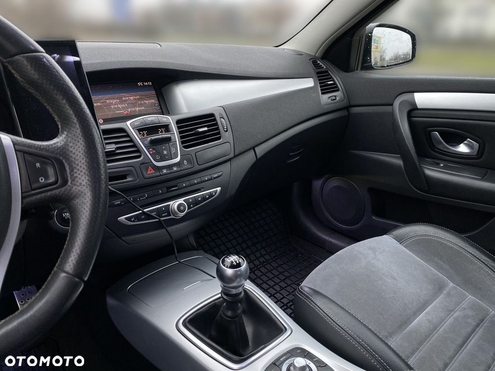 Renault Laguna 2.0 DCi GT 4WS - 24