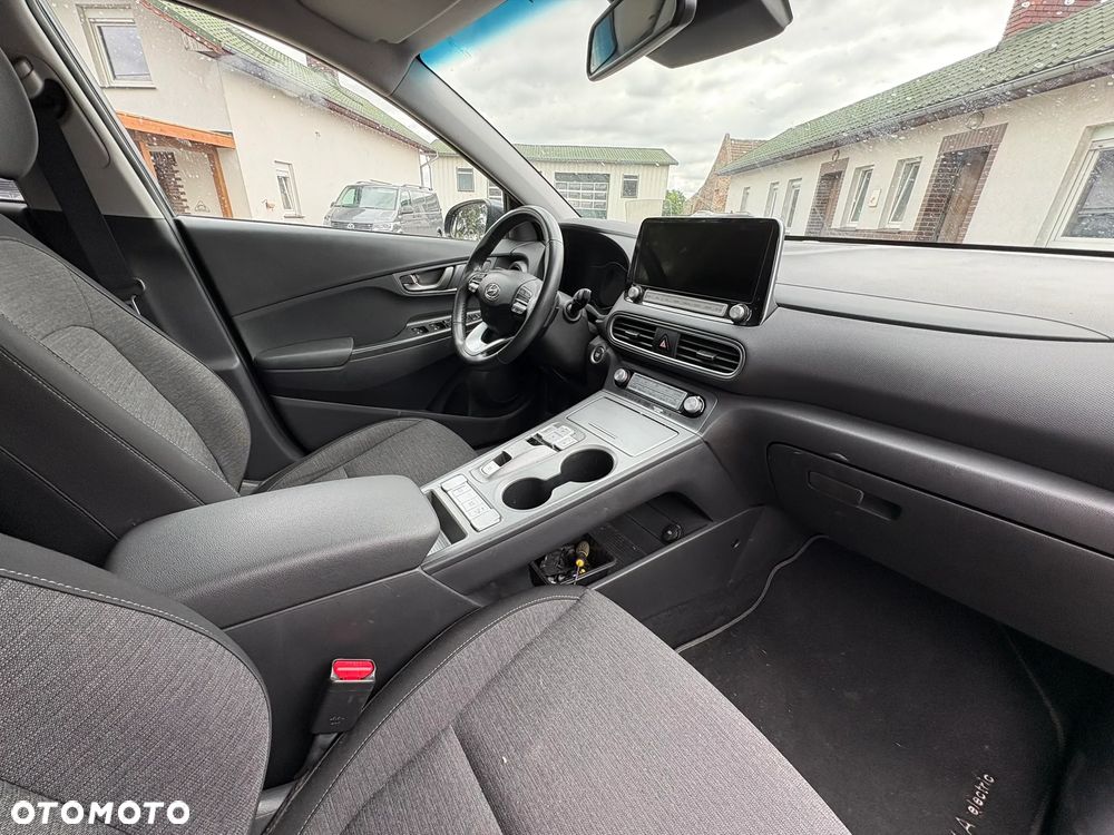Hyundai Kona - 14