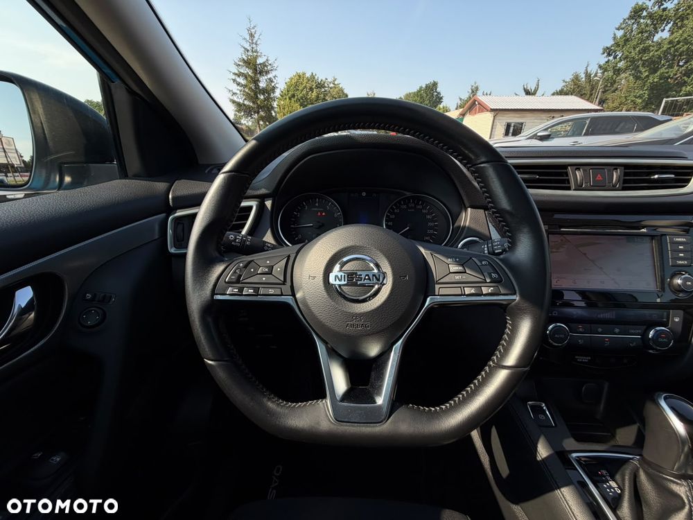 Nissan Qashqai 1.3 DIG-T DCT N-CONNECTA - 28
