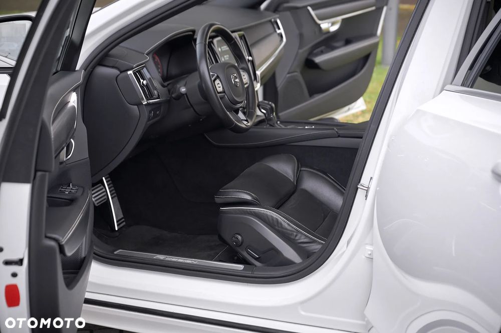 Volvo V90 D4 Geartronic R Design - 27