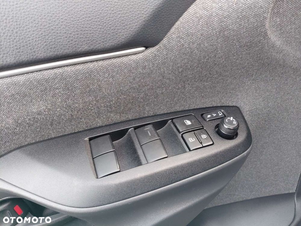 Toyota Yaris Cross - 12